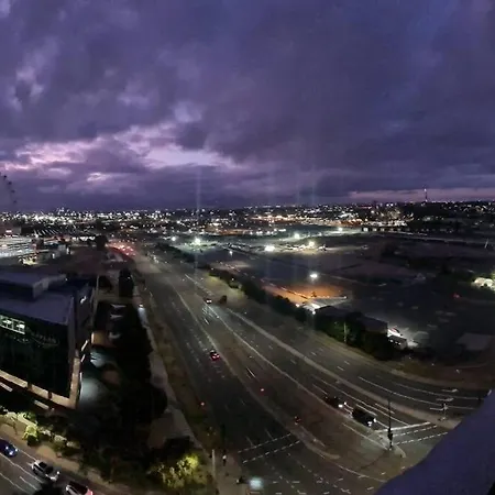 Docklands Living At Its Best-3