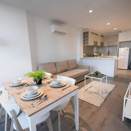 A Cozy 2Br Cbd Apartment Near Southern Cross-2
