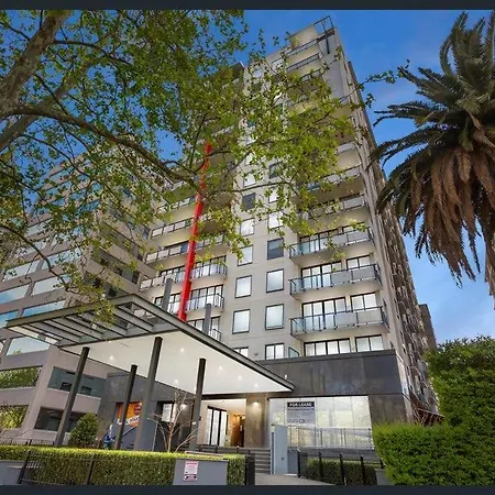 The One Grand Prix Living-3