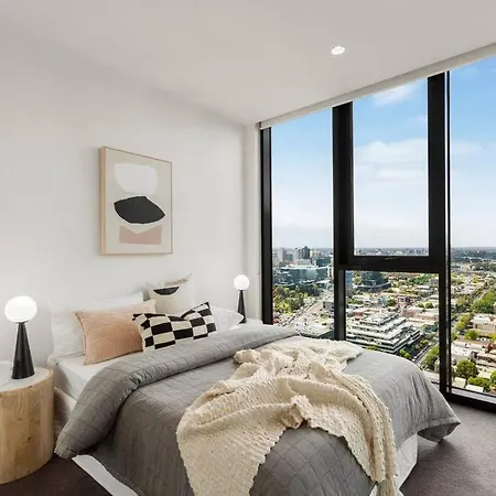 Luxury Southbank Apartment-2