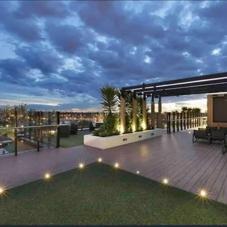 Contemporary Inspired Luxury Apartment With Stunning Views And Hot Tubs-3