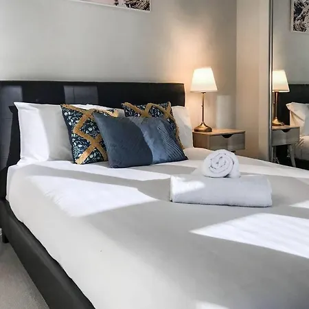 Cbd 2B2B Apt With Parking Walk To Southern Cross-3
