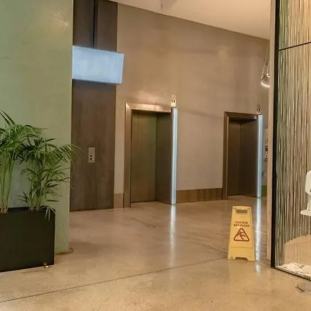 Breathtaking Qv 2Br Mel Free Parking +View +Balcony-3