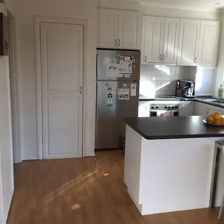 Comfortable House Near Austin-3