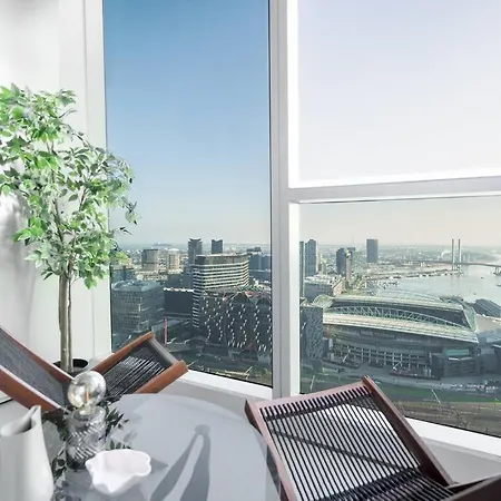 Prestigious 1B Apt W Stunning Harbour View#Wsp37A-3