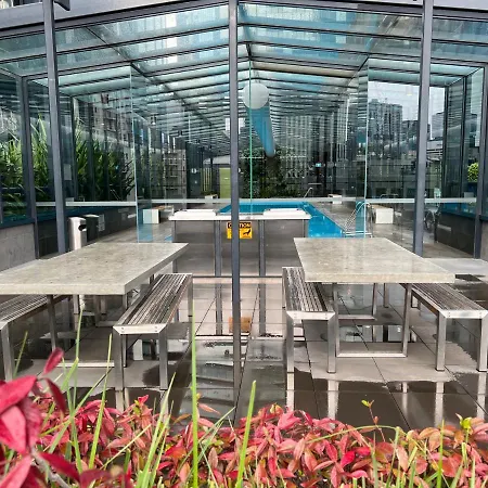 Elegant Three Bedrooms Apartment With Free Parking In Southbank Near Crown-2