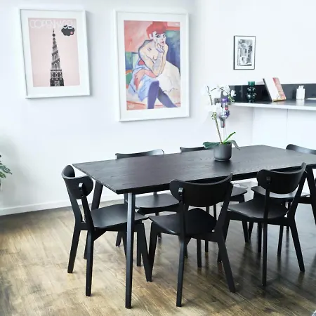 Chic Urban Loft In Prime Location-2