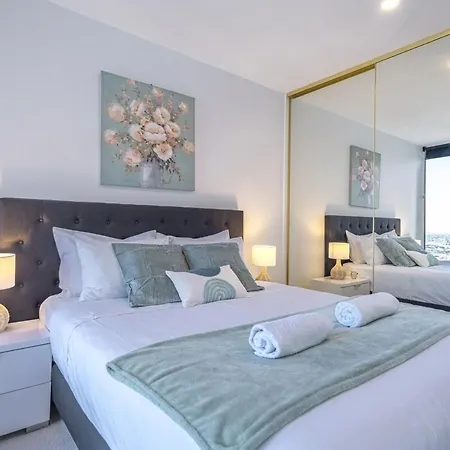 Inner City 1Br1Ba In Cbd Pool Gym Wi-Fi-2