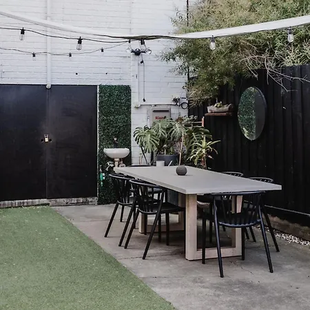 Your Home On Smith St Collingwood Melbourne With Parking-2