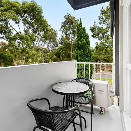 Peaceful 1-Bed Apartment Near The City Centre Duplicate-3