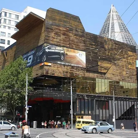 A Comfy & Stylish Apt Near Melbourne Central & Qv-2