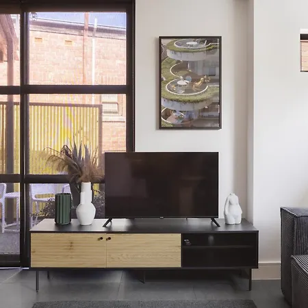 Mac Middle Park By Melbourne Apartment Collection-2