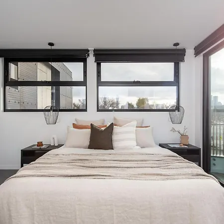 Sport Precinct Luxury Style Over Four Levels-2