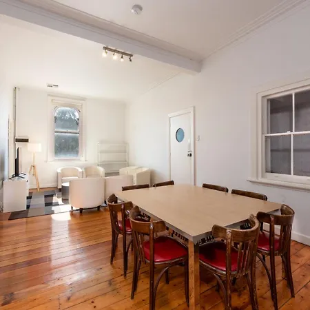 Private Unit In Heritage Building In Fitzroy North-3