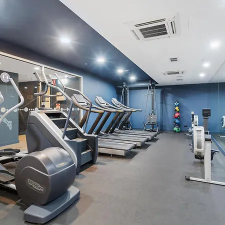 Unbeatable 2-Bed Apartment In City Centre-3