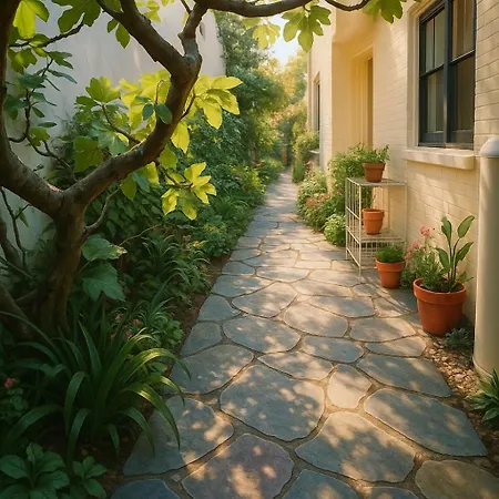 Exclusive Toorak Village 3B Corporate Retreat-3