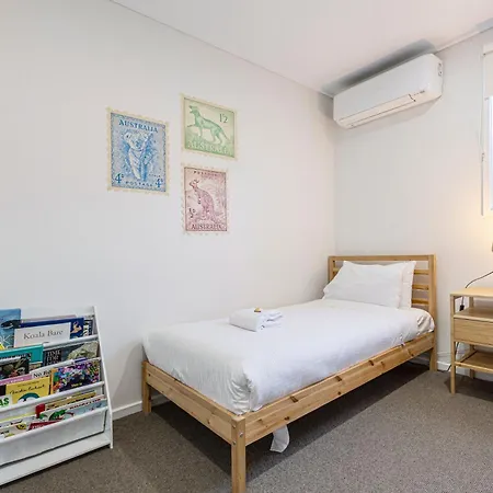 ☆Of Southbank☆Light Filled Apartment☆Huge Private Terrace With City Views☆Parking☆Pool☆Gym☆Wifi-3
