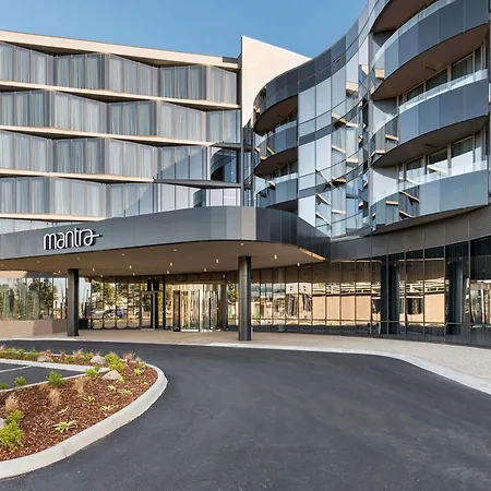 Mantra Melbourne Epping-3