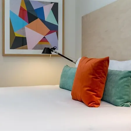 Aria Serviced Apartments 285 City Road-3