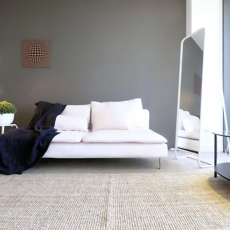 Modern Nomads At Freshwater Place-2