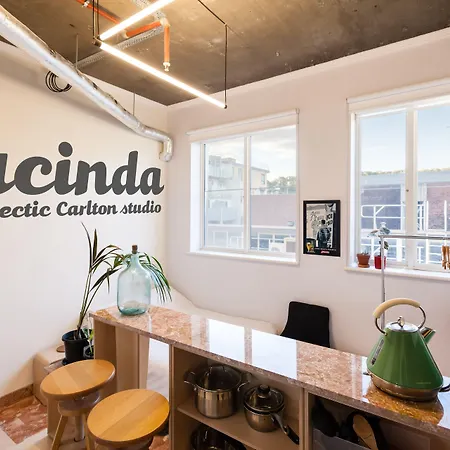 Lucinda, Carlton Studio Apartment-3