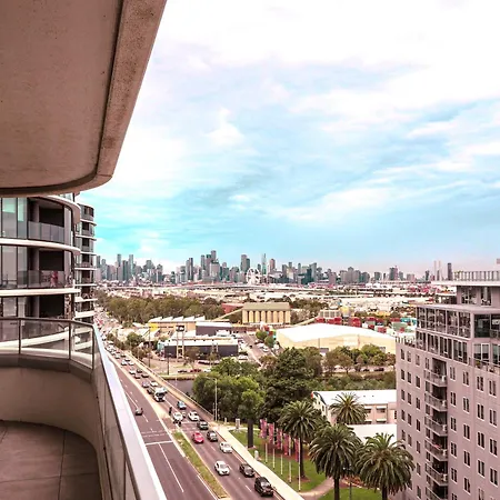 3Br2Ba Apt In Footscarypoolcar Parkwifi-2