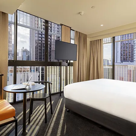 Brady Hotels Jones Lane-3