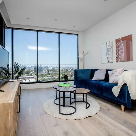 The Lively City 2Bed 2 Bath Apt @Footscray-2
