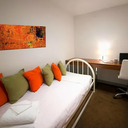 Abc Accommodation- Flinders Street-3