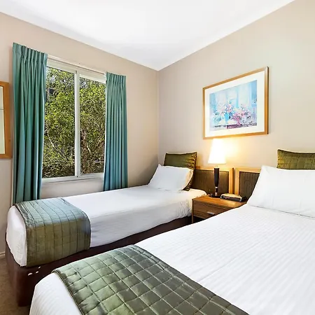 Punt Road Apartment Hotel-2