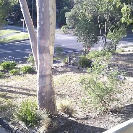 Eltham Retreat-2