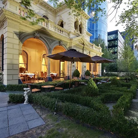 Hotel Charsfield Melbourne-2