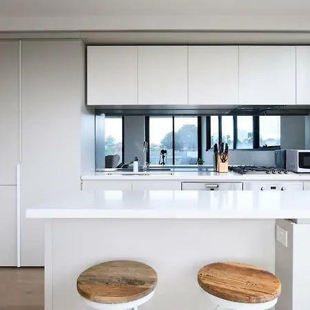 Sanctuary Resort-Style On The Banks Of The Yarra-3