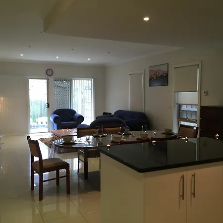 Boutique Stays - Three Bedroom Townhouse-2