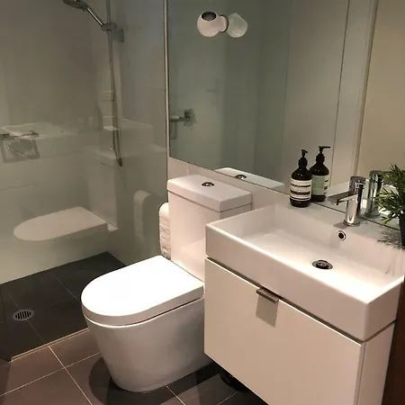 Fantastic Southbank Apartment-3