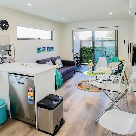 U101 Brunswick Living First Floor Balcony Close To Apt And Cbd Free Wifi Tram At Doorstep-2