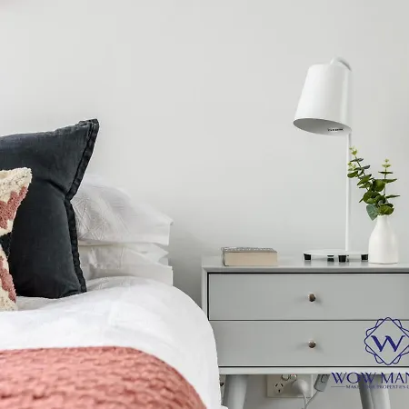 Wow Apartment On Swanston-3