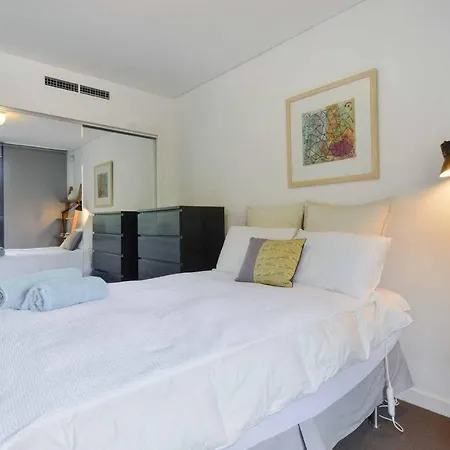 Hazel Chapel St Socialite. Pool, Spa & Gym-3