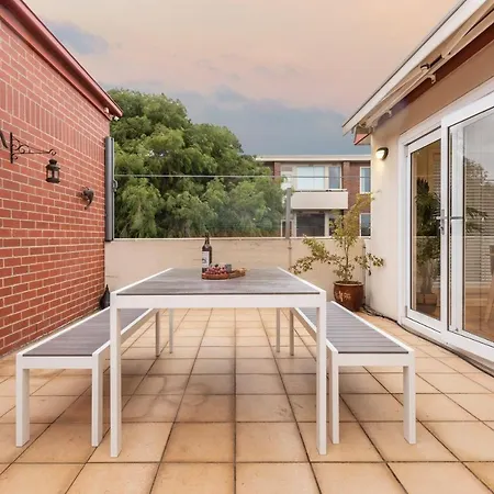 Staycentral - Port Melbourne Townhouse-2