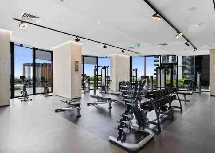 Luxury 2 Bed Apt-Gym,Sauna,Spa,Pool,Skyline view, sun rise Melbourne che accetta animali