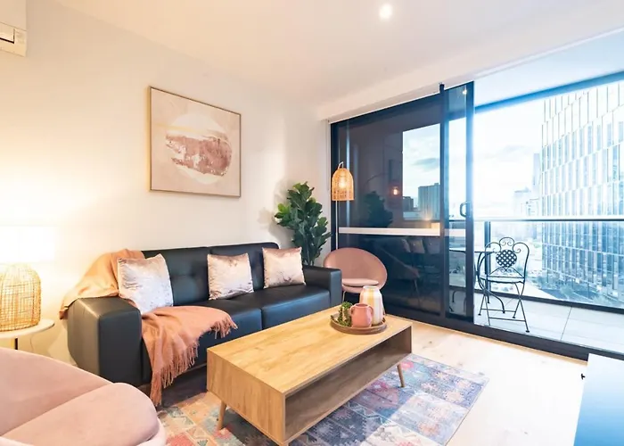 Central 2 Bedroom Apartment In Southbank Melbourne