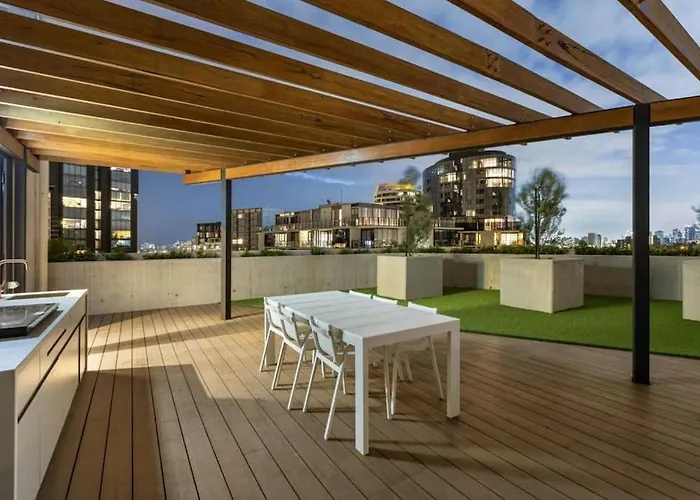 Luxury Chapel St Abode Villa Melbourne