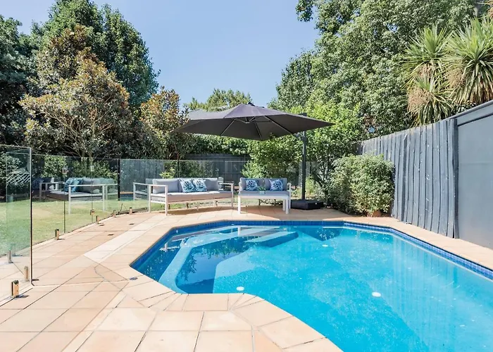 Grand Brighton Family Home With A Solar Heated Pool Melburne admite animales