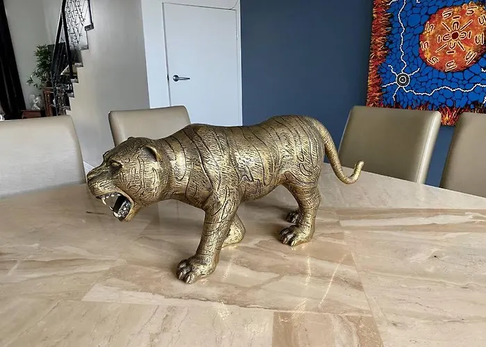 Na Huge 3 Bedroom On Chapel St Melbourne che accetta animali