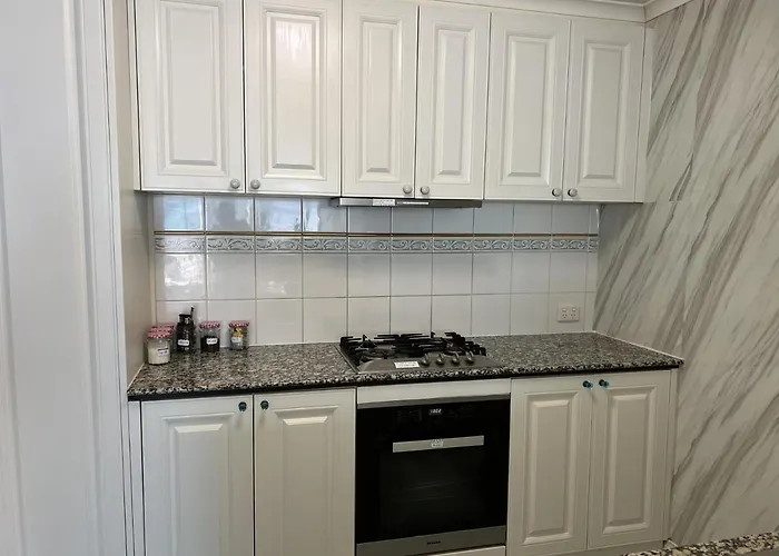 Lovely 3 Bedroom Holiday Home In Melbourne Cbd