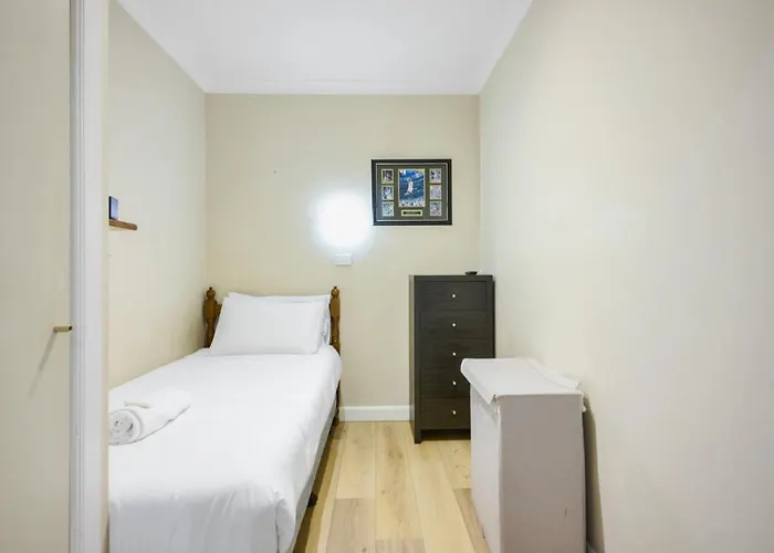 Stylish Flinders Lane Apartment Melbourne