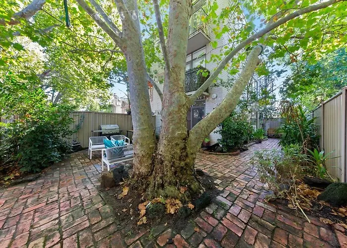 Romantic Retreat With Garden Melbourne che accetta animali