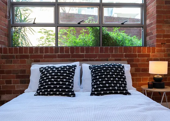 Spacious New York Style Apt - Walk To Beach Melbourne