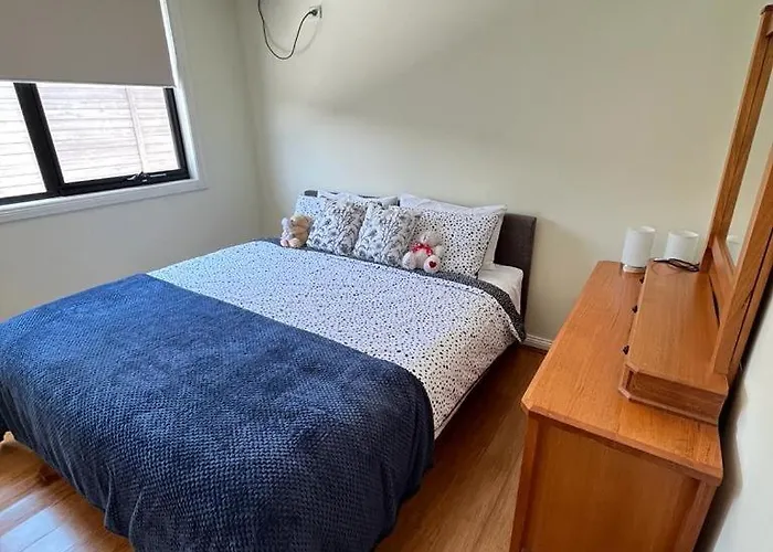 Spacious & Sunny 2Br With Garage,11 Min To Airport Melbourne