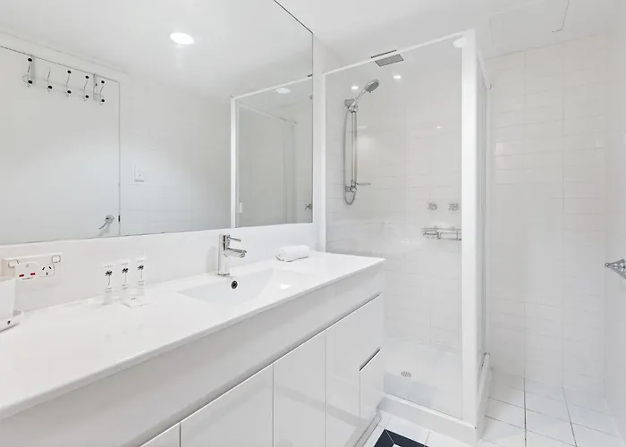 Vibrant 1-Bed Apartment On The Famous Chapel St Melbourne
